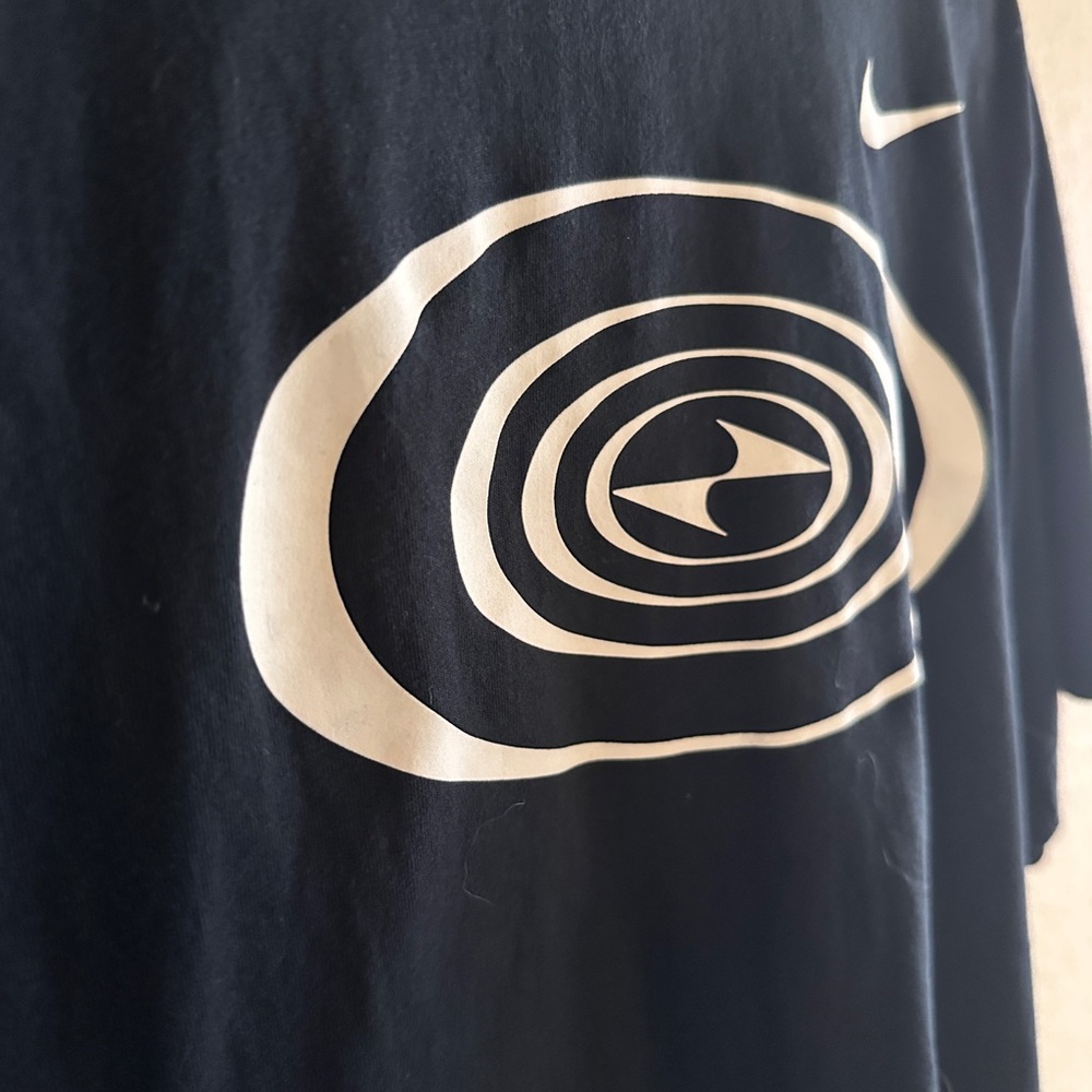 Nike Men's Black Graphic T-Shirt - Picture 2 of 5